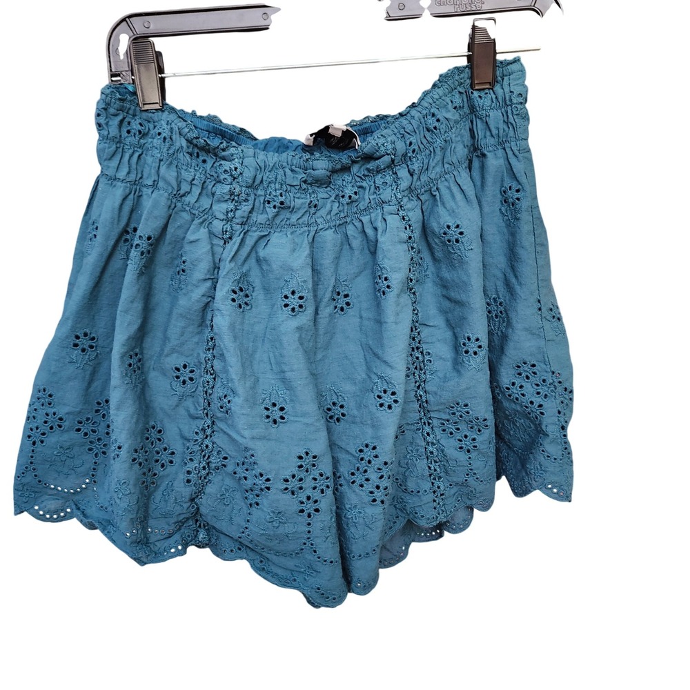Mable Teal Blue Eyelet Embroidered Scalloped Hem Smocked Waist Shorts Womens M